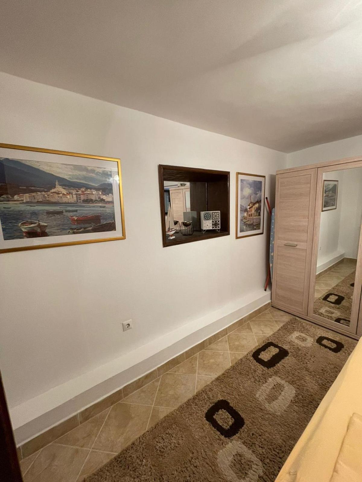 Bjelica Apartments Kotor Bagian luar foto